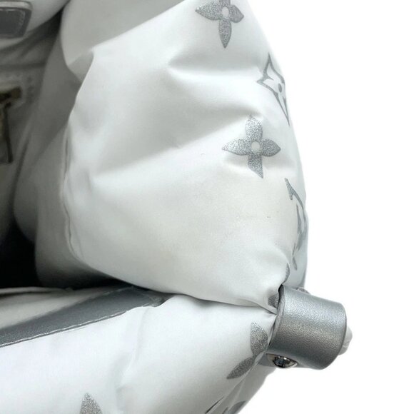 LOUIS VUITTON LV SKI Onthego Size MM Monogram・Nylon Frost - Picture 10 of 12